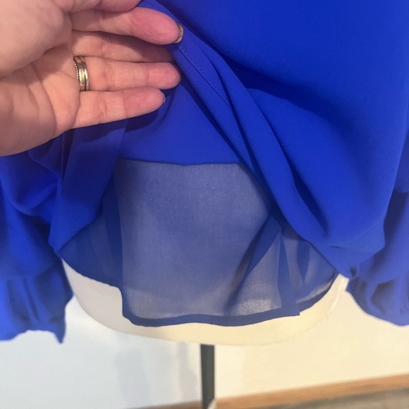 Stitch fix Truly Poppy open shoulder ruffle sleeve blue blouse. - Picture 4 of 5